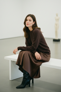 First Love - kašmírový svetr s kulatým výstřihem chocolate