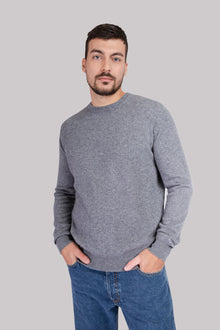  Men's cashmere sweater with a round neck, gray