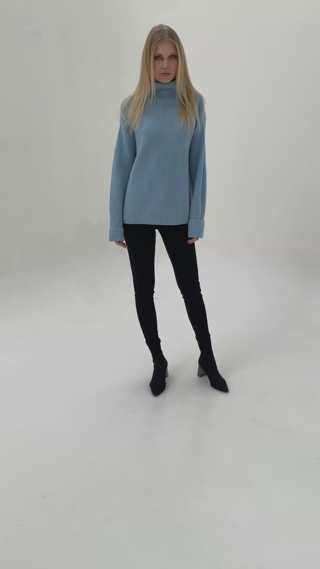 Kašmírový oversize rolák BABY BLUE