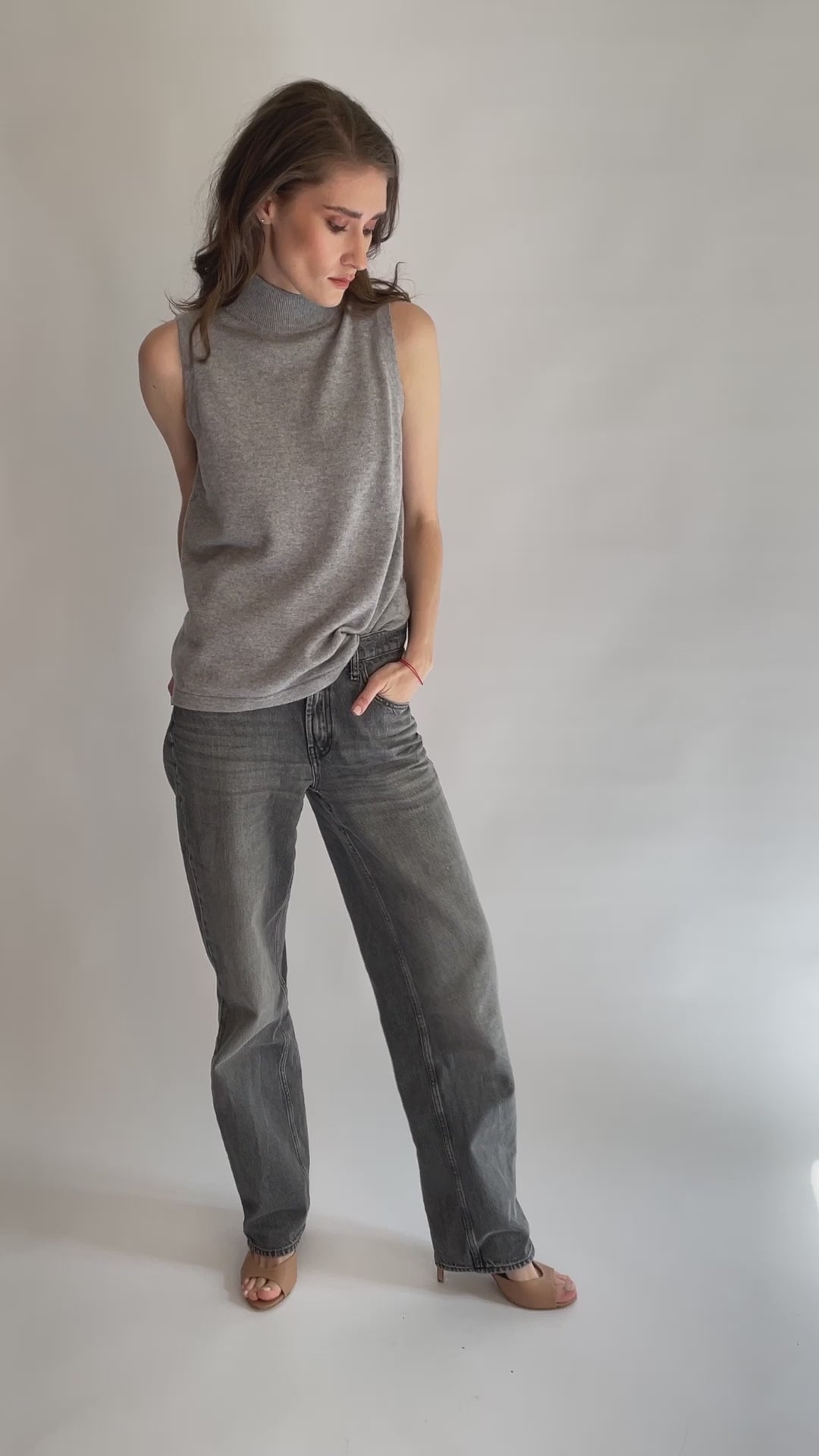 Sleeveless cashmere turtleneck SENSUAL gray