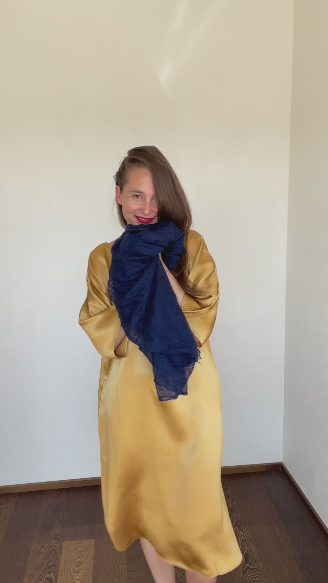 Ultralehká šála Sagarmatha z baby kašmíru Blue Royale