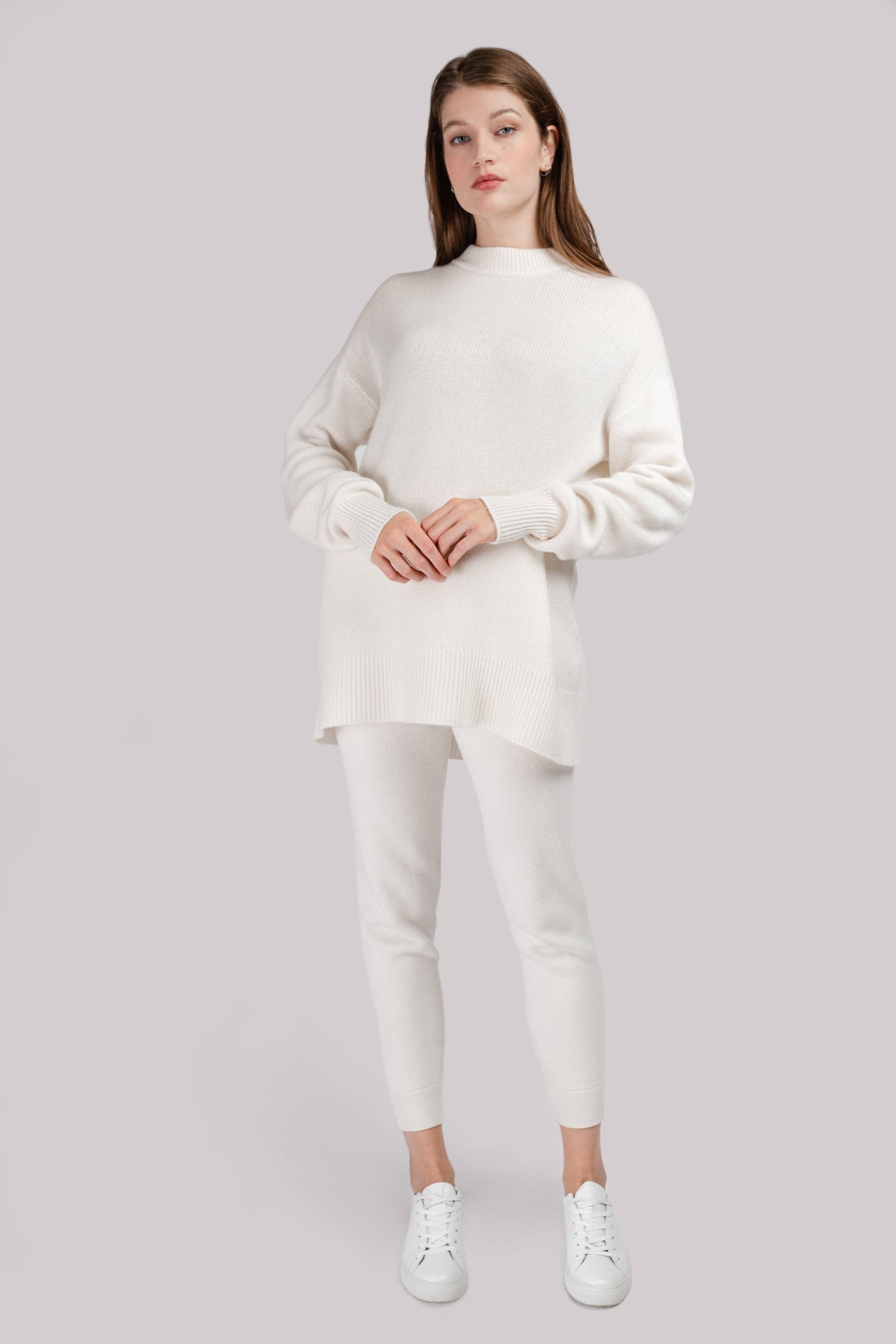 Oversize kašmírový svetr s kulatým výstřihem offwhite - JUSTLOVE